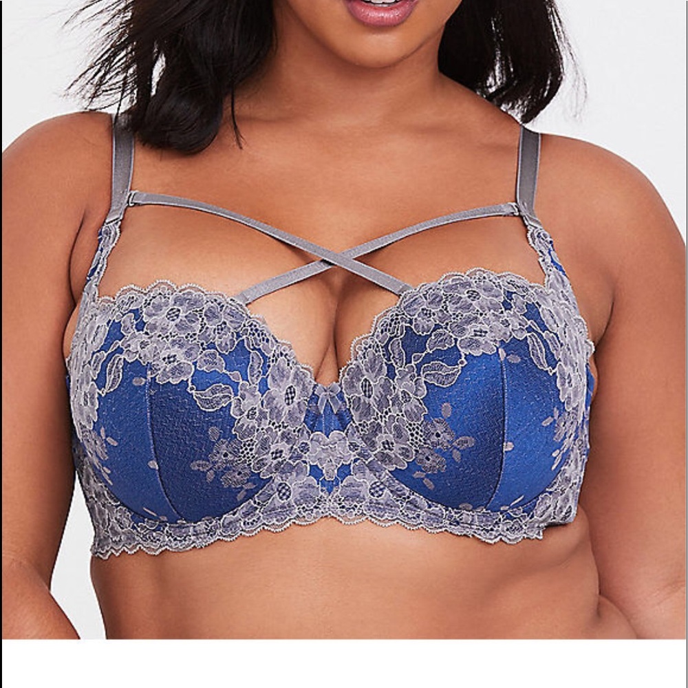Nwt Torrid size 40DD Strappy push up strapless bra